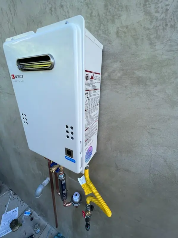 Tankless water heater installation for Desert Horizons homes